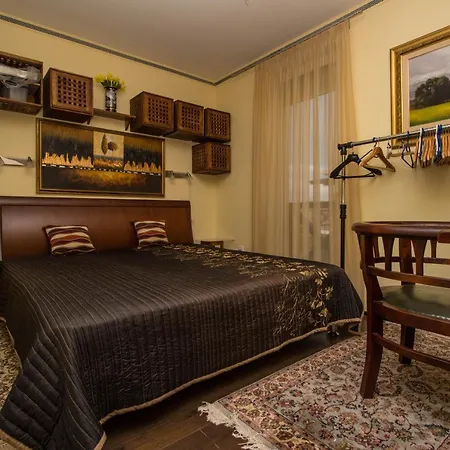 299 - Teljes Panorámás Közvetlen Balatonparti Exkluzív * Balatonoszod