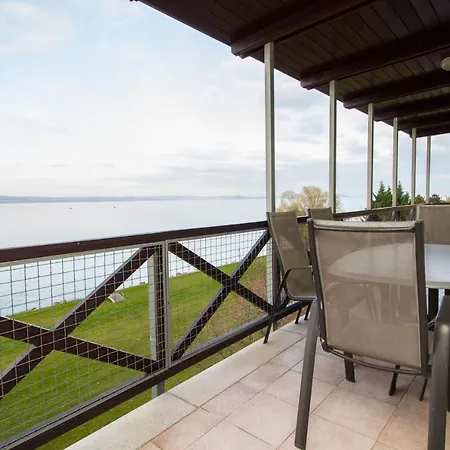 299 - Teljes Panoramas Koezvetlen Balatonparti Exkluziv Apartment *