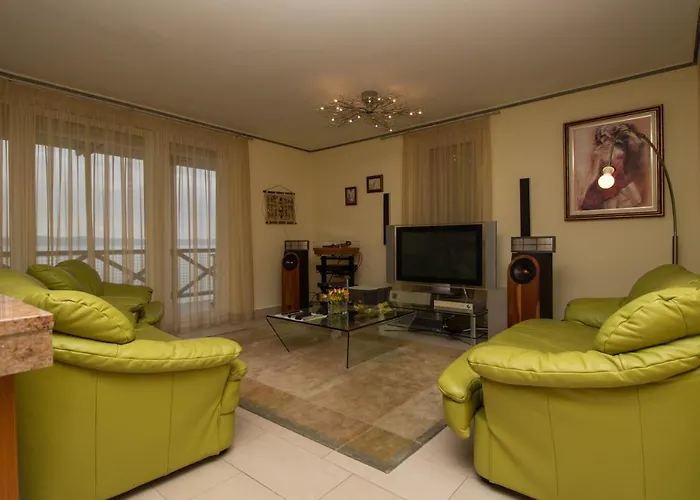299 - Teljes Panoramas Koezvetlen Balatonparti Exkluziv * Balatonoszod